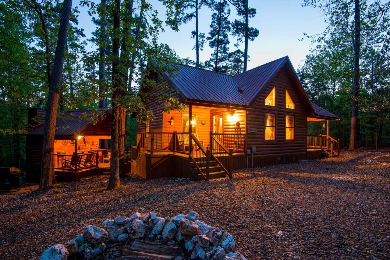 Broken Bow Rental Cabin With Hot Tub And Bar Exterior photo